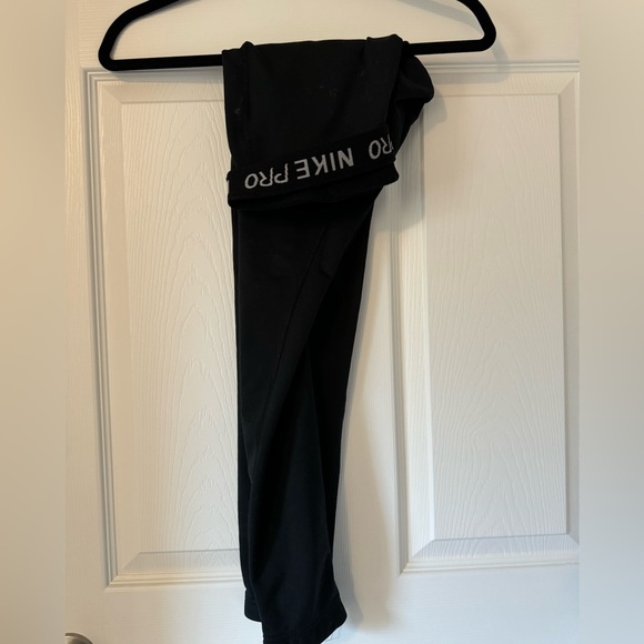 Nike Pro Leggings - Picture 1 of 6